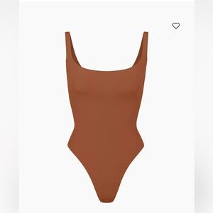 Skims fits everybody square neck bodysuit in bronze NWT